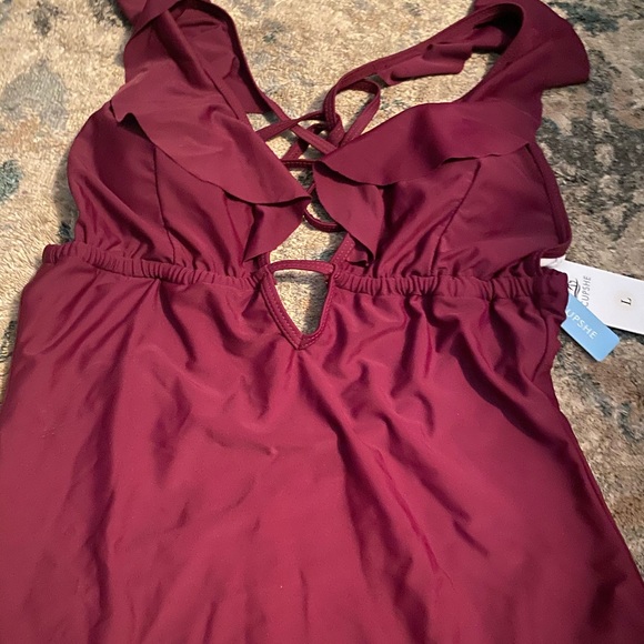 One piece swimsuit - Picture 5 of 10